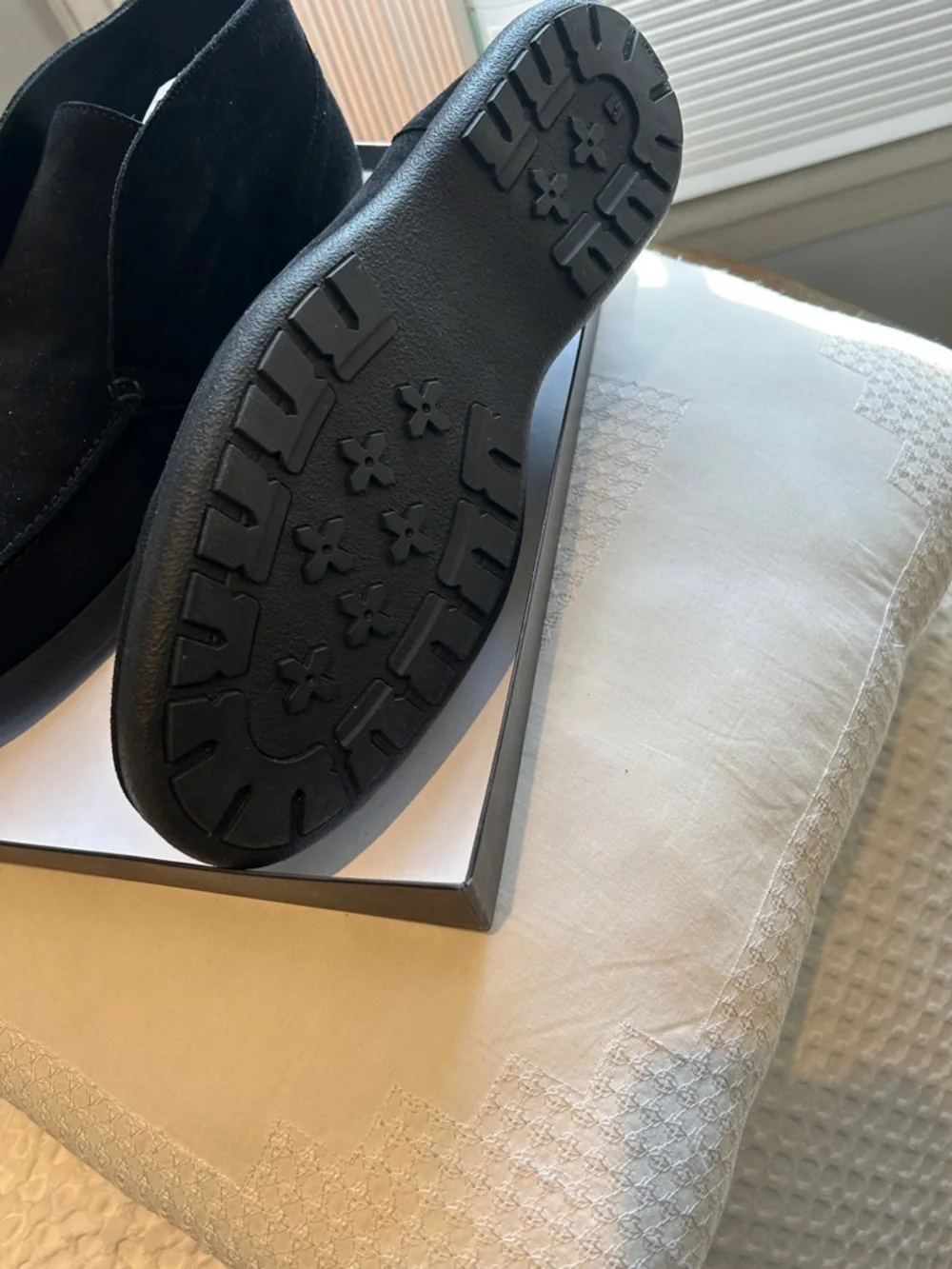 Men's Black Suede Chukka Boots